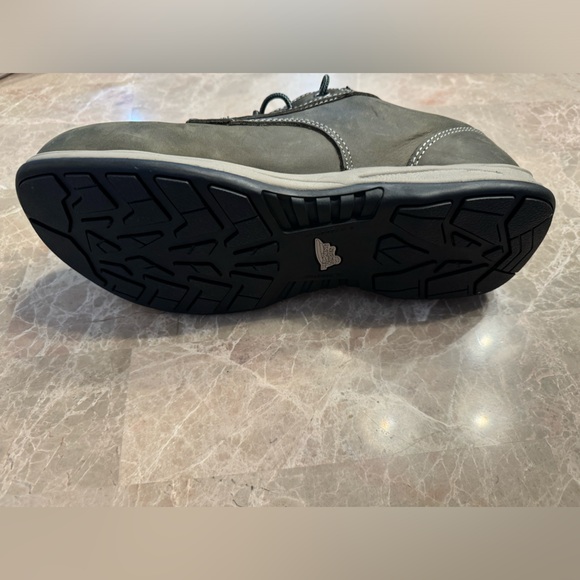 Red Wing Shoes Women’s Static Discharge Safety Toe Shoes. Size 10. New w/o box. - Picture 7 of 8